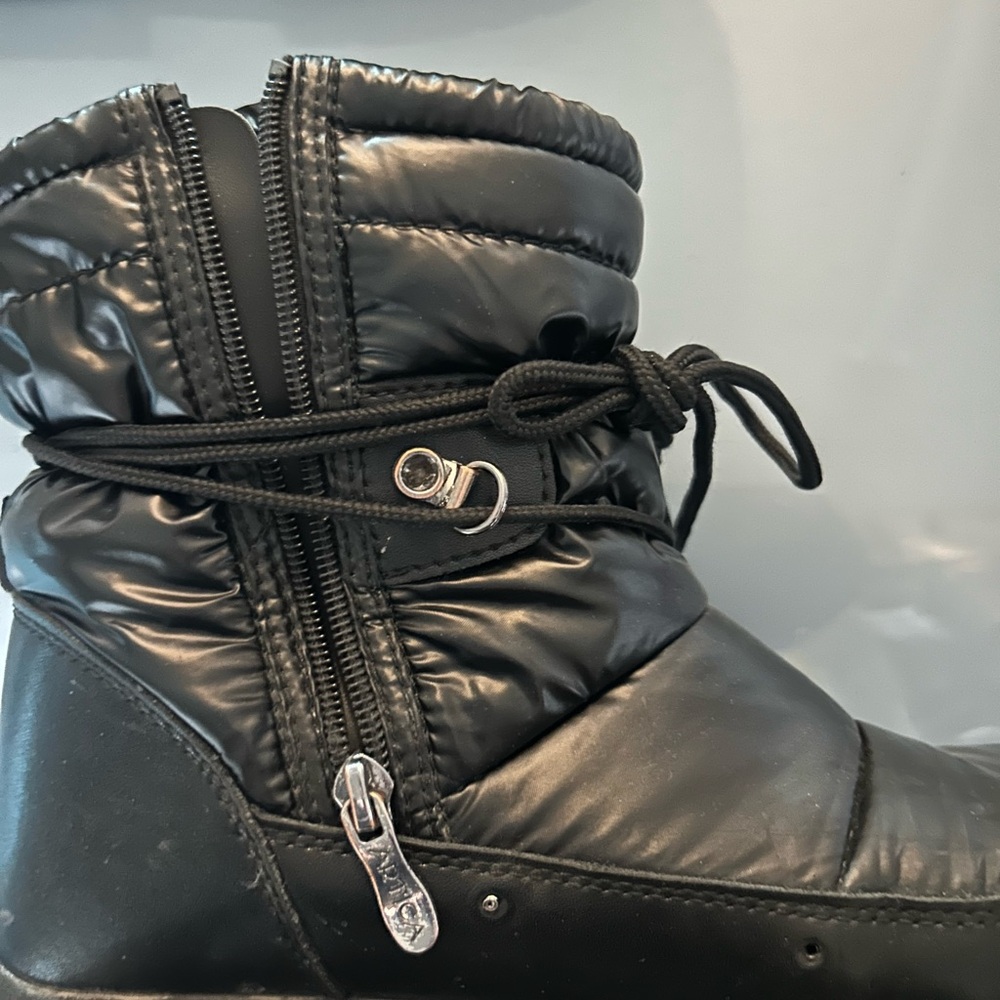 Artica by Browns - Black Winter Boots - Quilted Lace-Up Ankle Boot - Picture 5 of 6